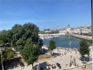 t3 à la vente -   17000  LA ROCHELLE, surface 121 m2 vente t3 - UBI476412191